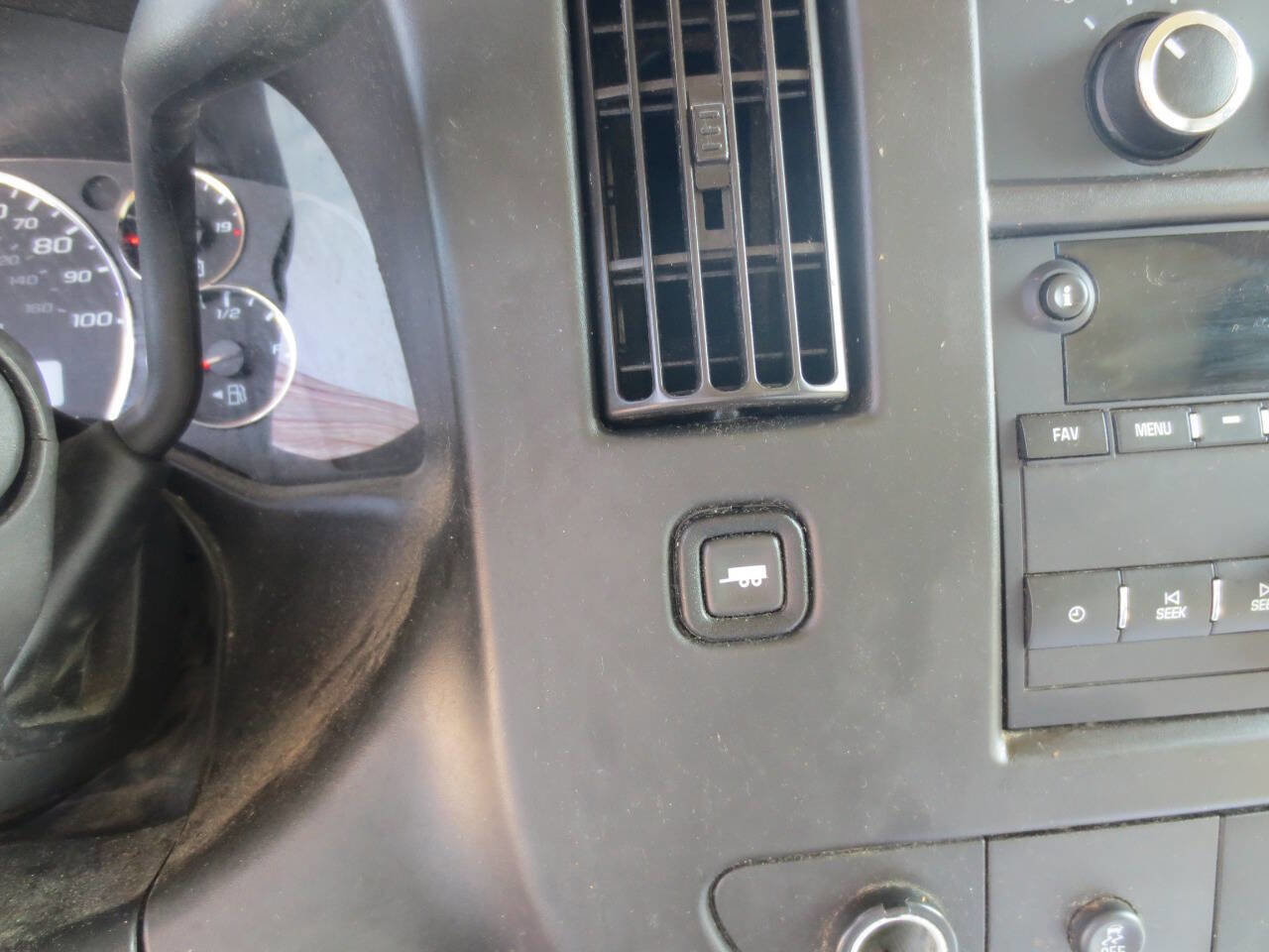 Used 2021 Chevrolet Express 3500 image 11