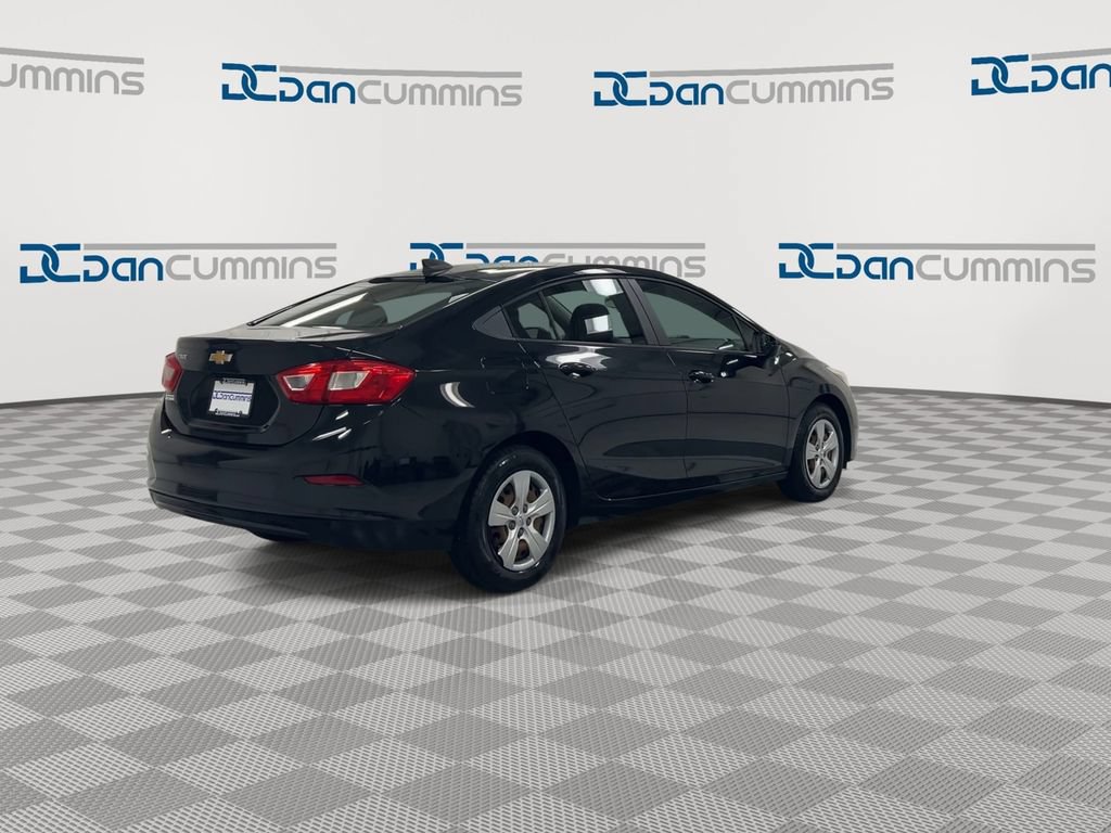 Used 2017 Chevrolet Cruze LS FWD image 8