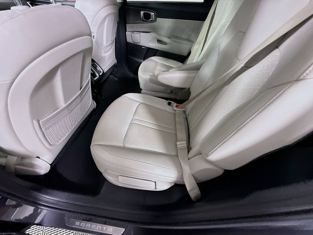 Certified 2023 Kia Sorento SX Prestige AWD/4WD image 29