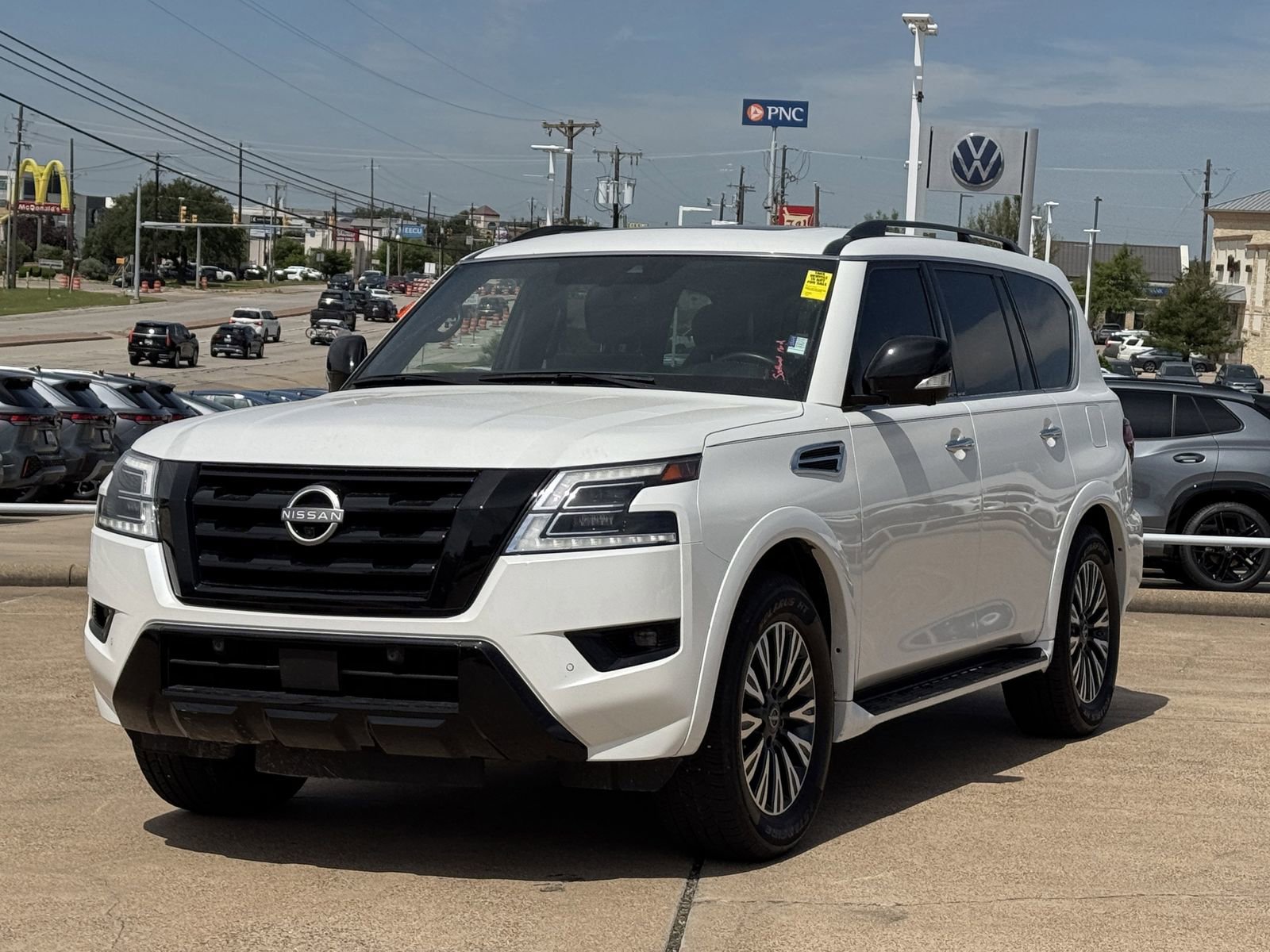 Used 2023 Nissan Armada SL w/ Midnight Edition Package RWD image 8