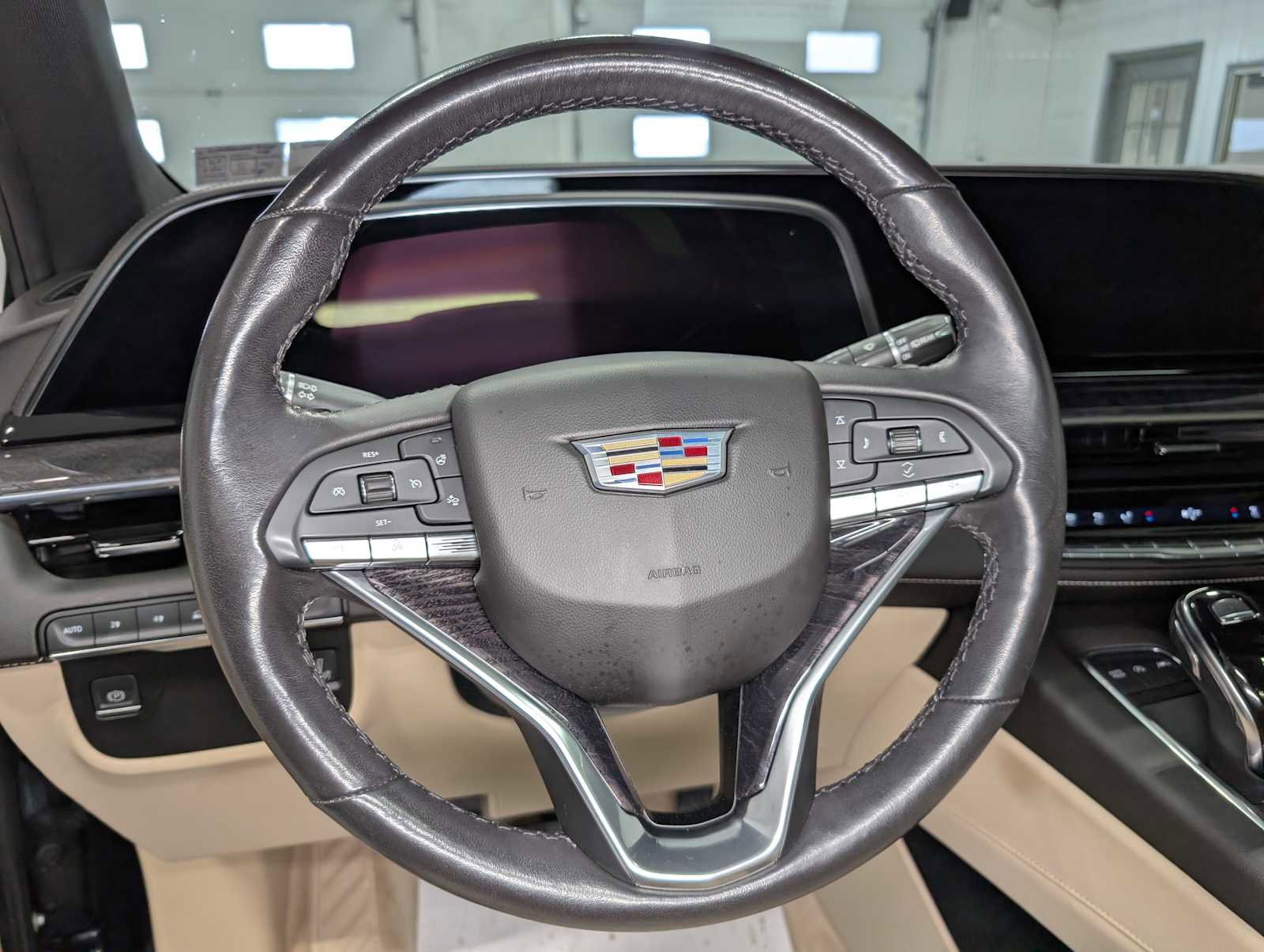 Certified 2021 Cadillac Escalade Premium Luxury image 43