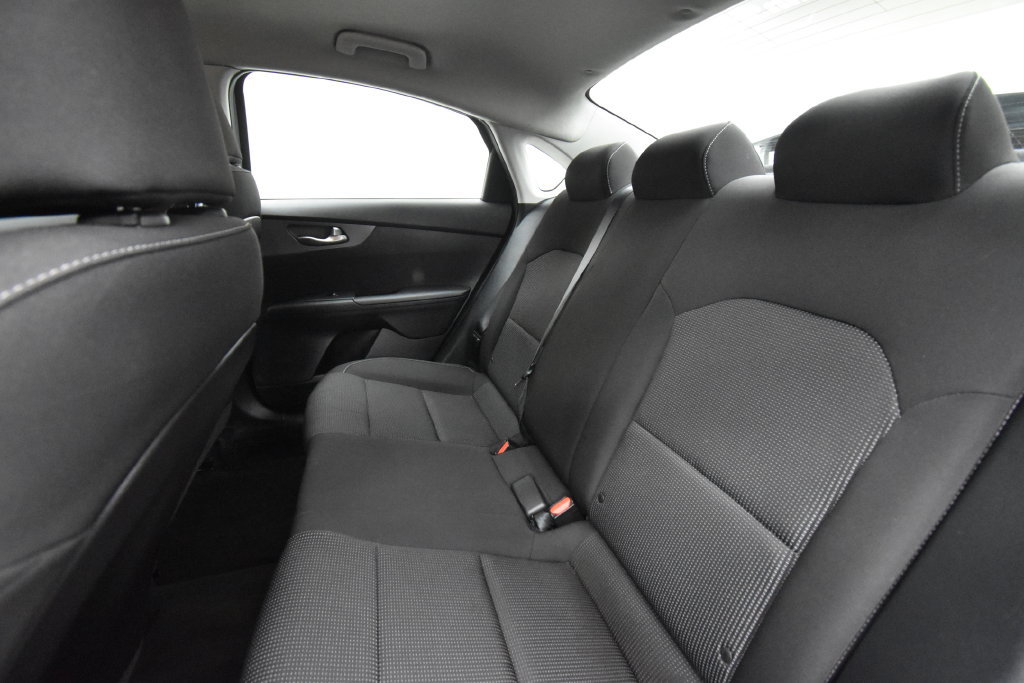 Used 2019 Kia Forte LXS FWD image 17