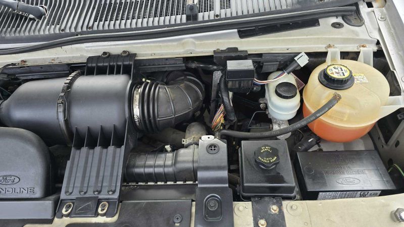 Used 2006 Ford E-150 and Econoline 150 RWD image 34