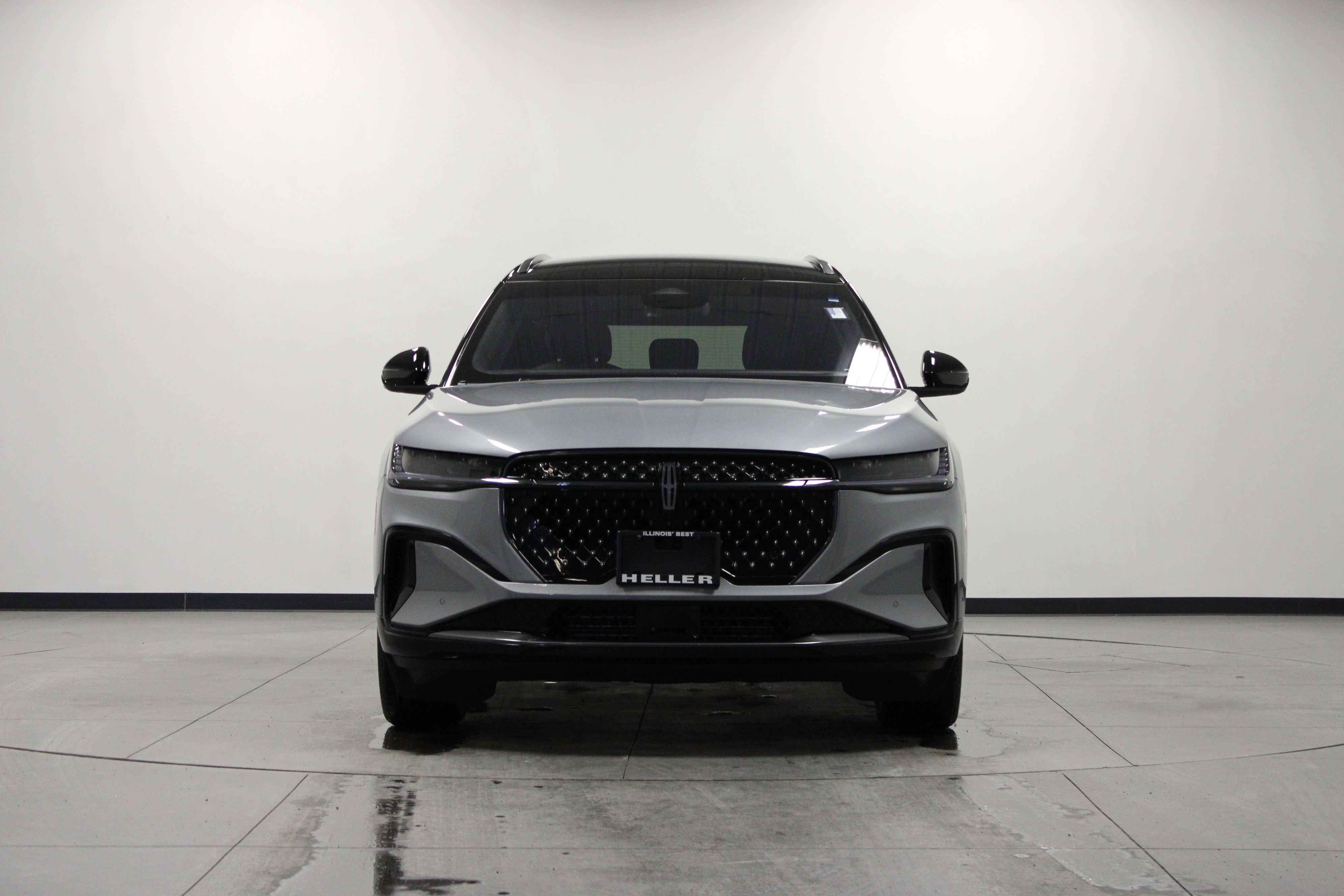 Used 2024 Lincoln Nautilus Reserve w/ Jet Appearance Package (87T) image 9