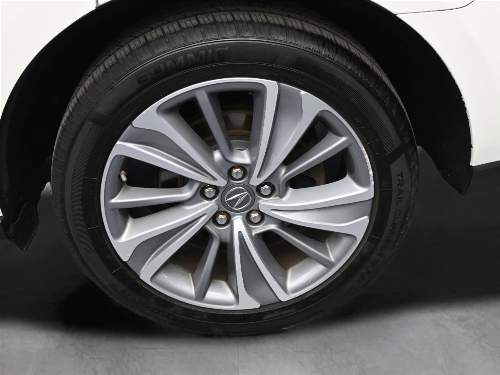 Used 2017 Acura MDX SH-AWD w/ Technology Package image 11