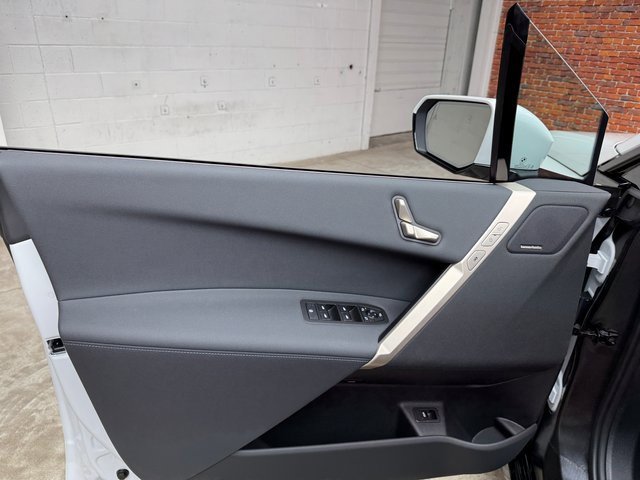 Used 2026 BMW iX xDrive45 image 10