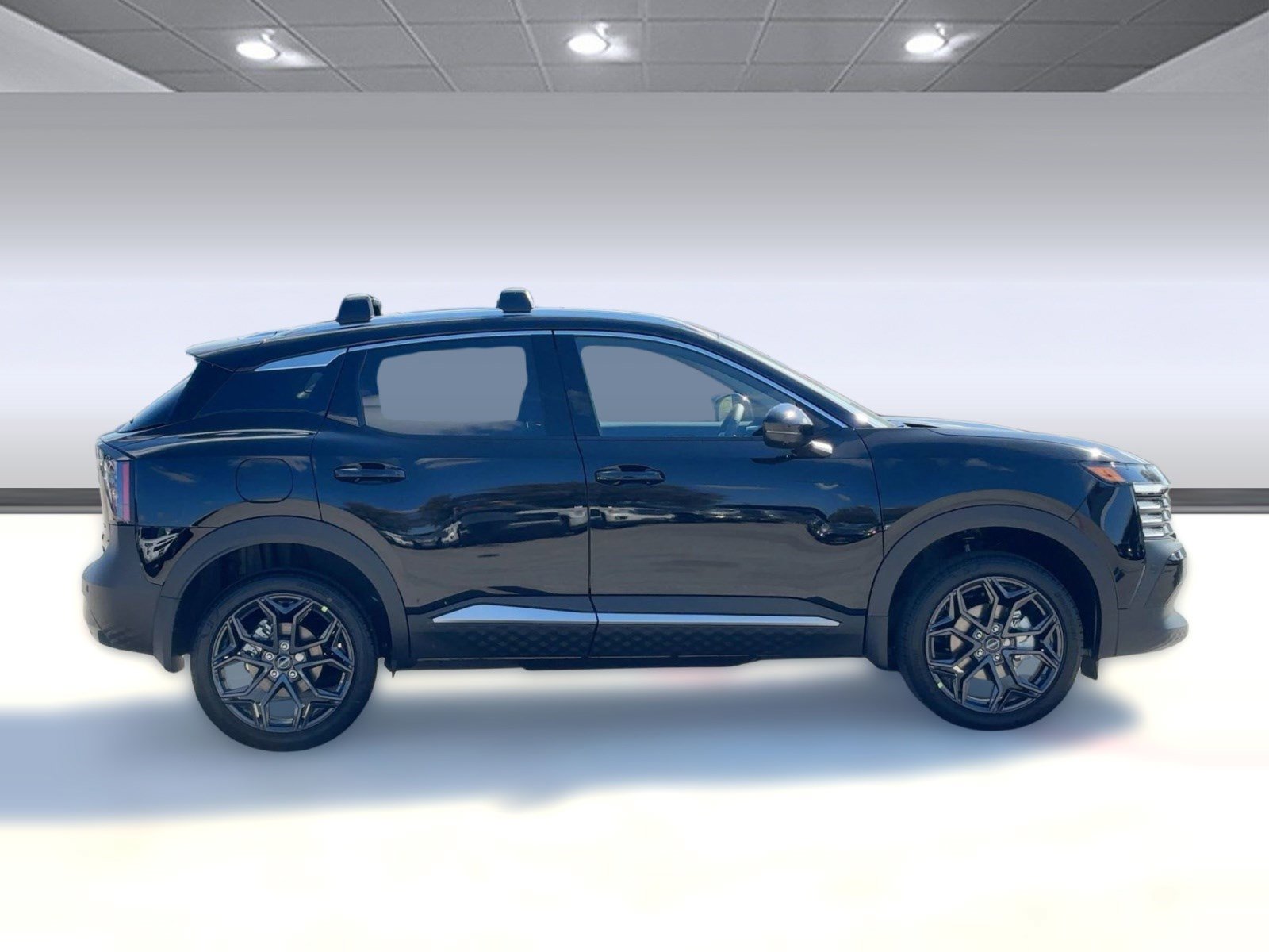 New 2026 Nissan Kicks SR w/ Cold Weather Package image 8