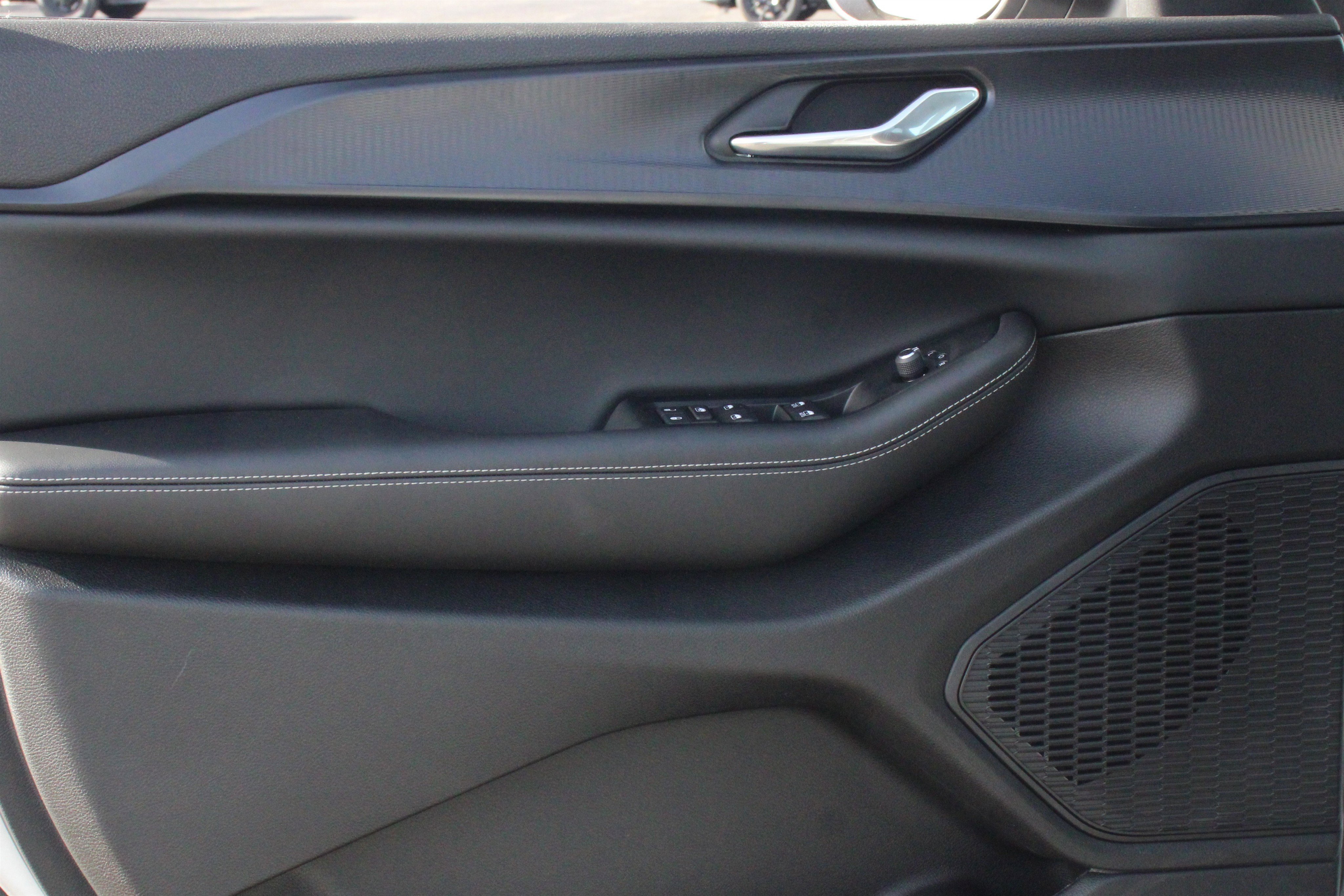 New 2025 Jeep Grand Cherokee Laredo X image 6