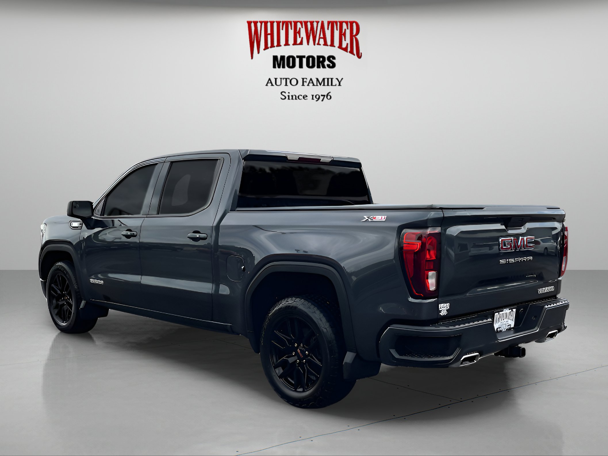 Used 2021 GMC Sierra 1500 Elevation w/ X31 Off-Road Package AWD/4WD image 3