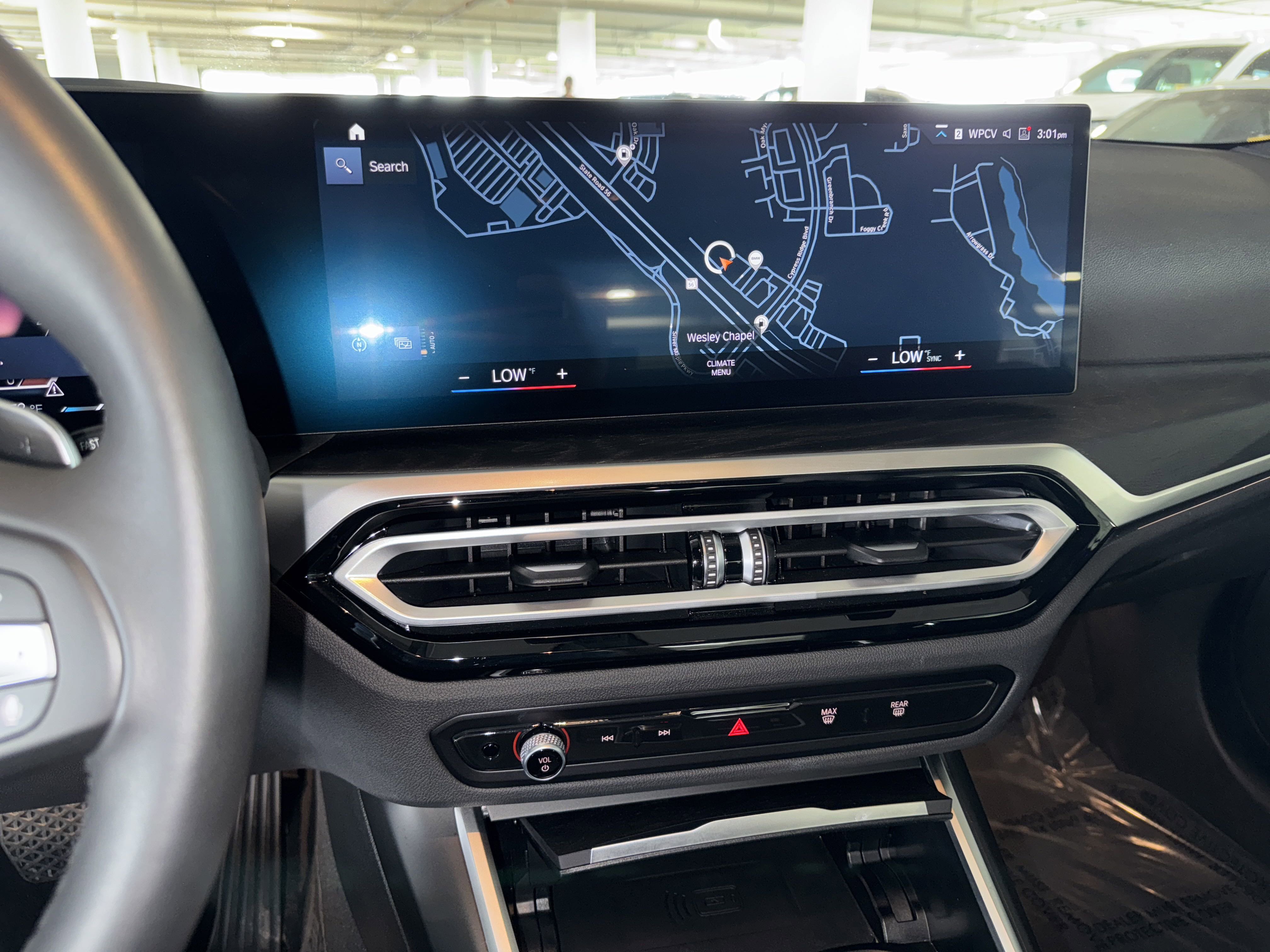 Certified 2024 BMW 330i Sedan image 25