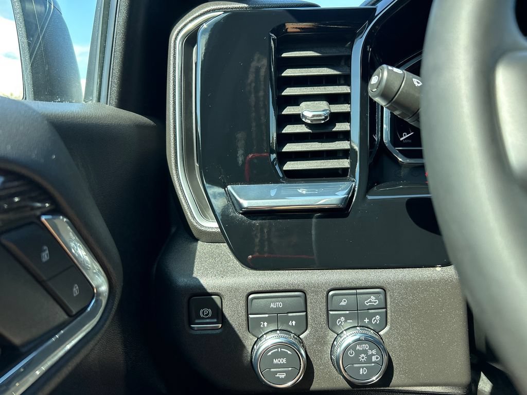 Certified 2024 GMC Sierra 1500 Elevation w/ Elevation Premium Package AWD/4WD image 20
