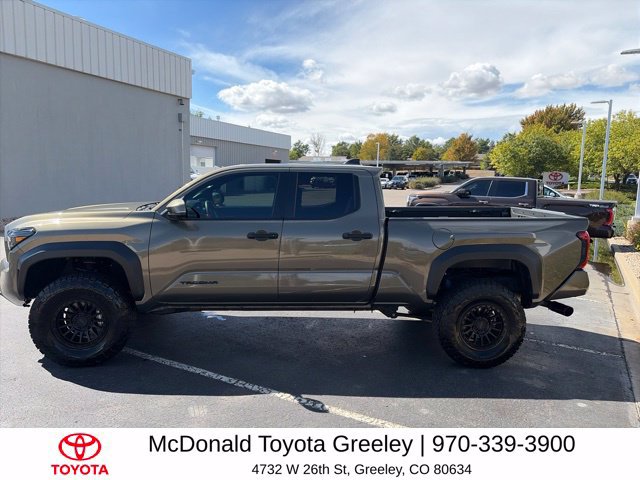 Used 2024 Toyota Tacoma TRD Off-Road w/ TRD Off Road Premium Package AWD/4WD image 7