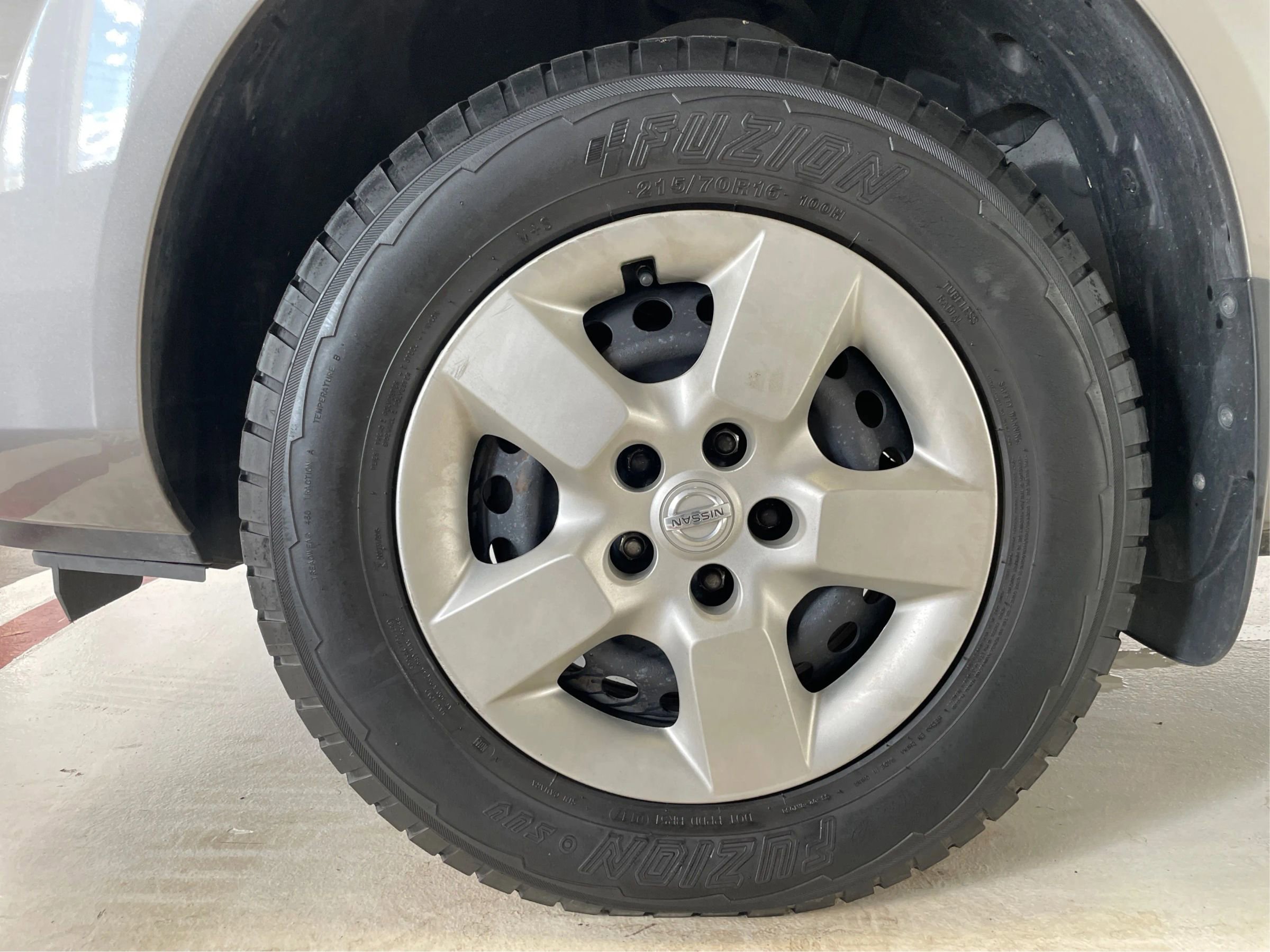 Used 2014 Nissan Rogue S image 13