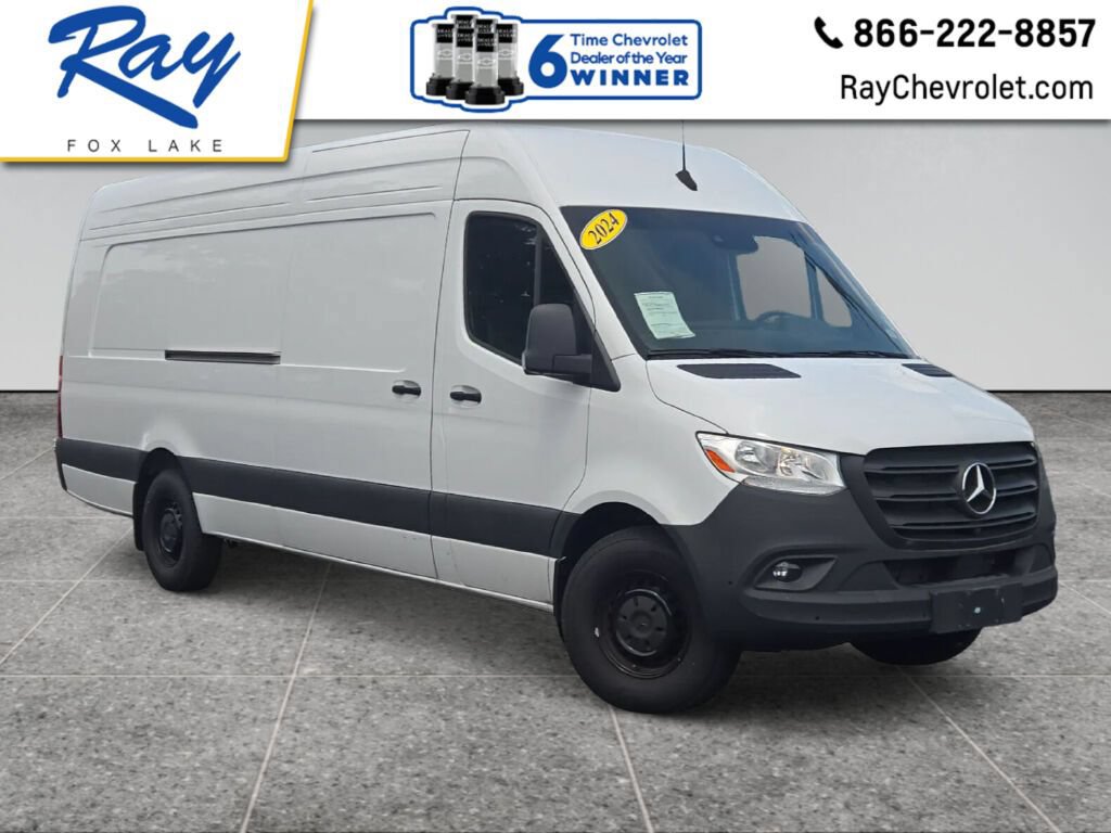 Used 2024 Mercedes-Benz Sprinter 2500 image 1