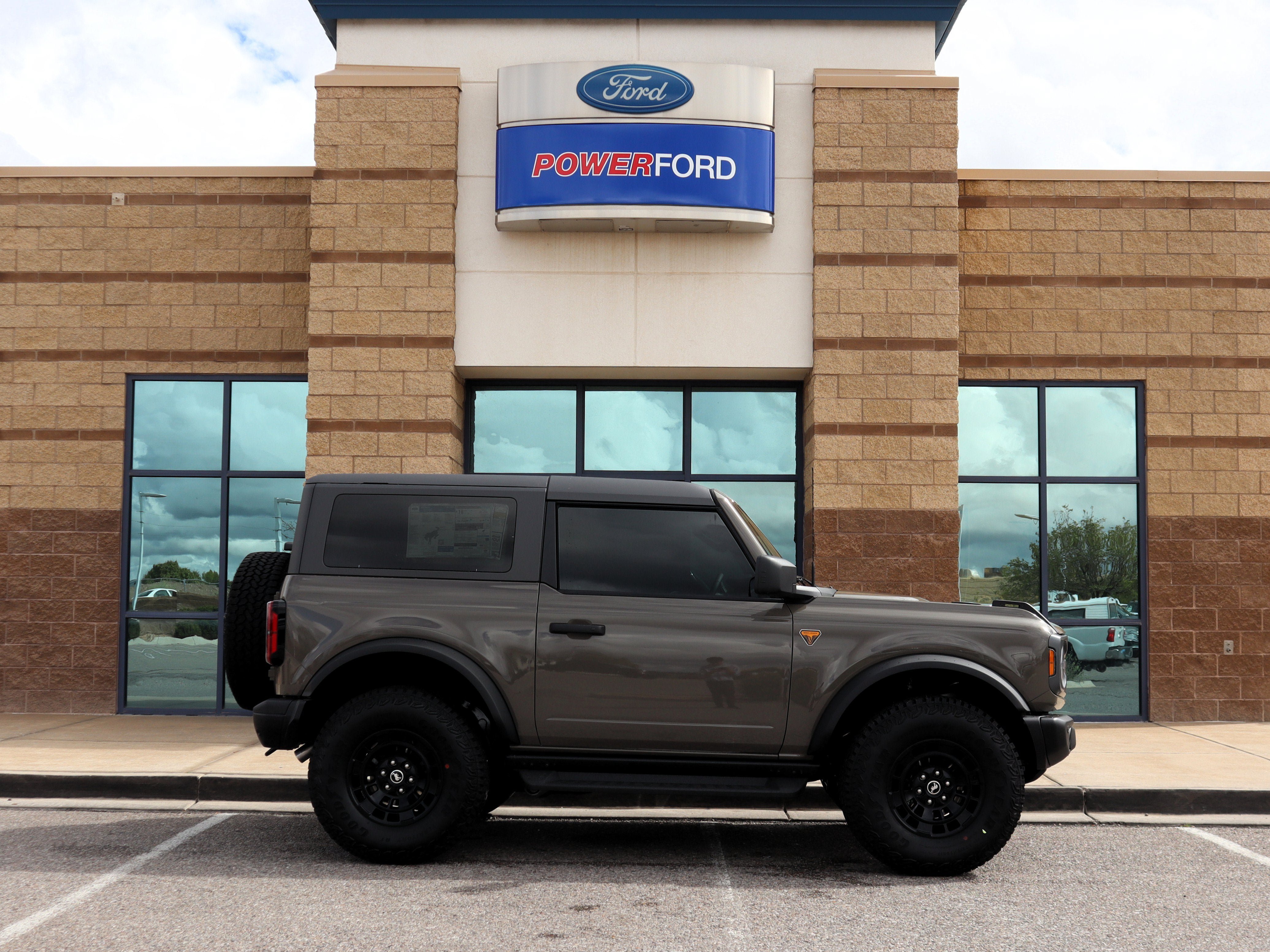 New 2026 Ford Bronco Badlands AWD/4WD image 4