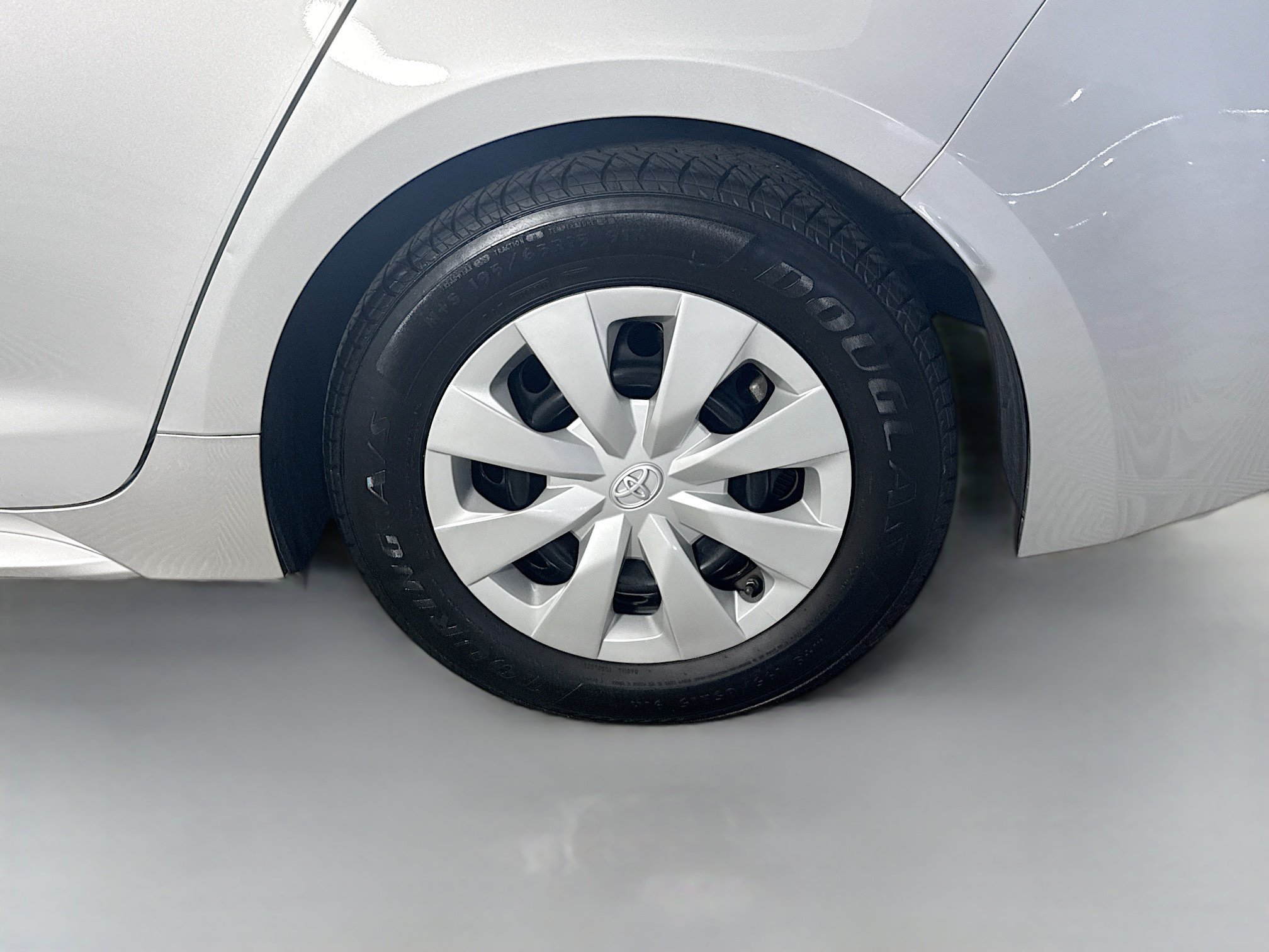Used 2021 Toyota Corolla L FWD image 36