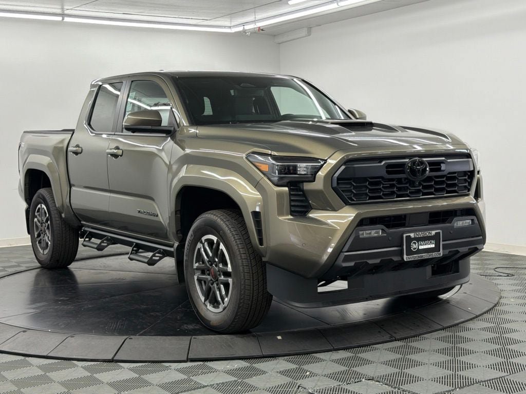 New 2026 Toyota Tacoma TRD Sport w/ TRD Sport Premium Package AWD/4WD image 4
