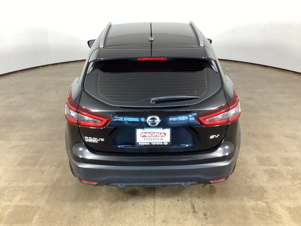 Used 2020 Nissan Rogue Sport SV FWD image 11