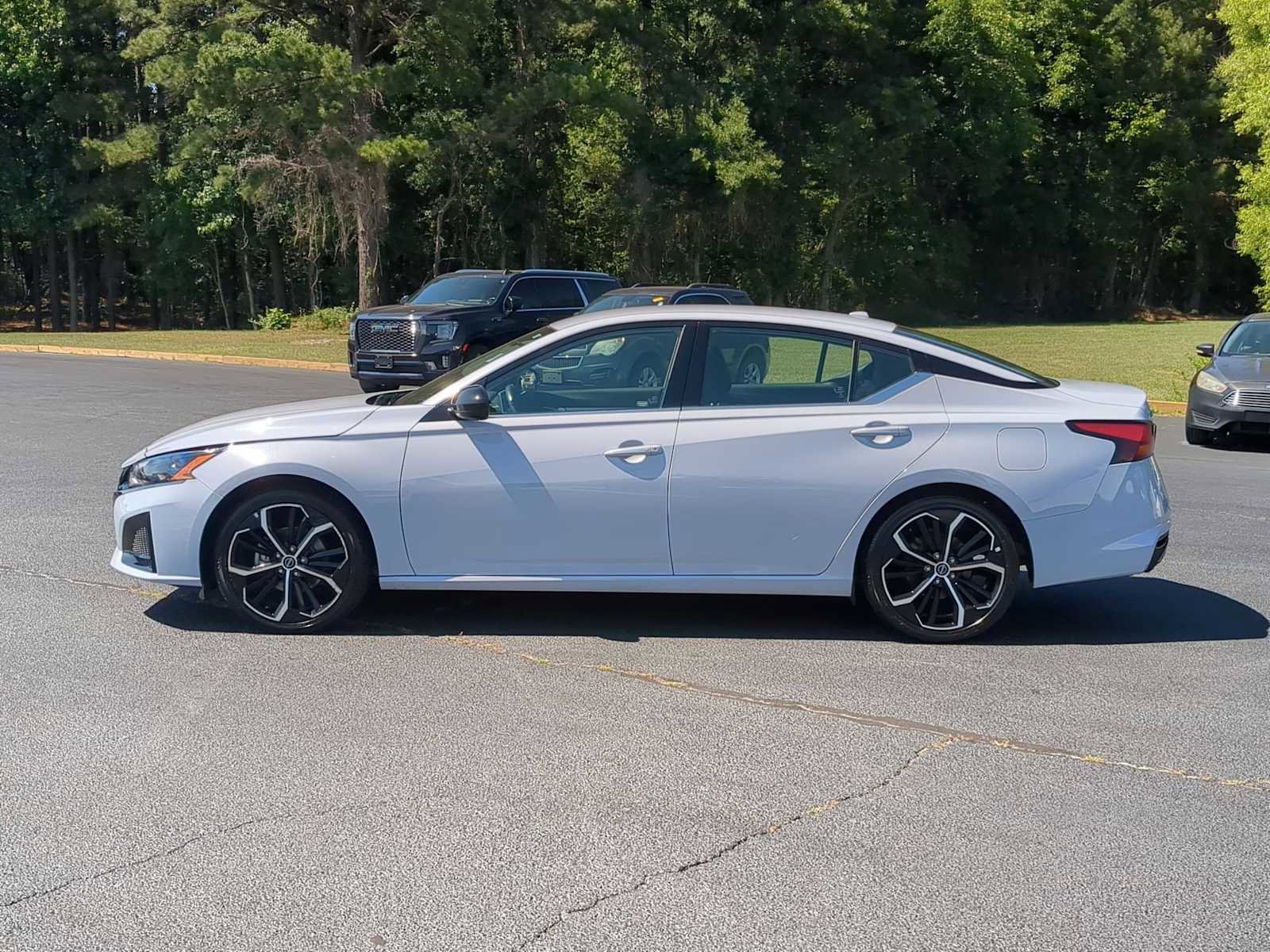 Used 2024 Nissan Altima 2.5 SR FWD image 5