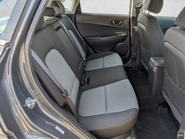 Used 2019 Hyundai Kona SE image 17