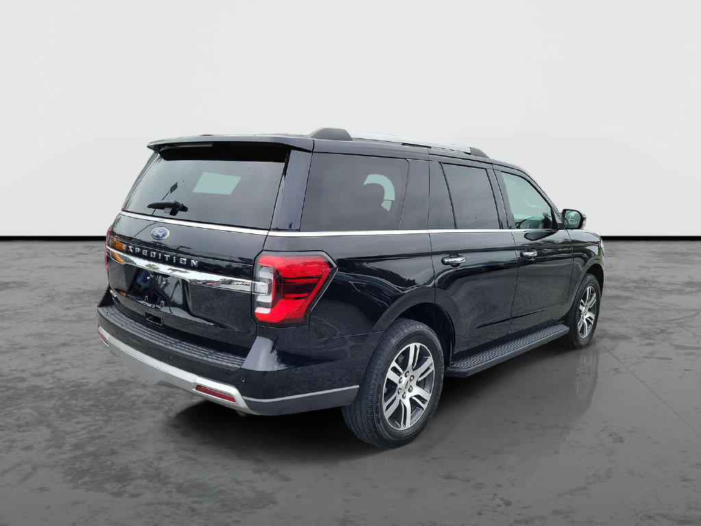 Used 2024 Ford Expedition Limited RWD image 2