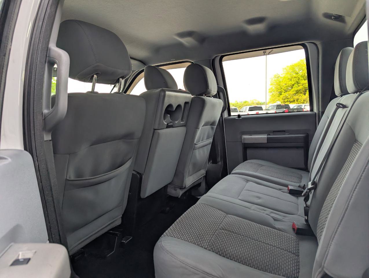 Used 2015 Ford F250 XLT w/ Camper Package image 17