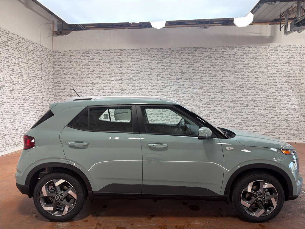 New 2026 Hyundai Venue SEL FWD image 8