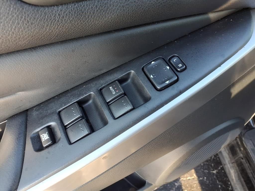 Used 2011 MAZDA CX-7 i SV image 7