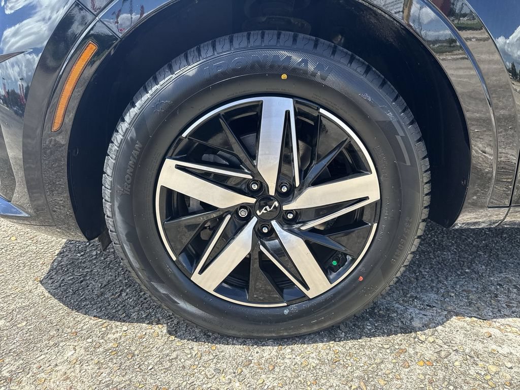 Used 2023 Kia Sorento S FWD image 12