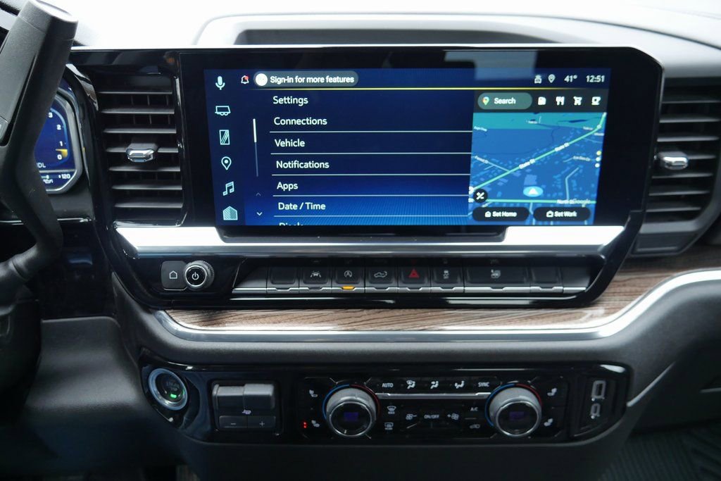 Used 2025 Chevrolet Silverado 1500 LT image 16