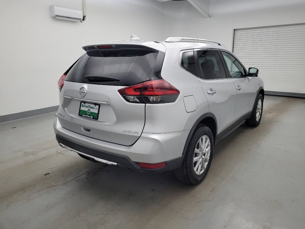 Used 2018 Nissan Rogue SV w/ Premium Package AWD/4WD image 9