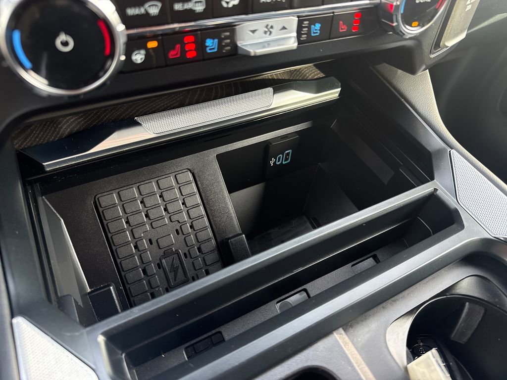 Used 2025 Ford F250 Platinum image 45