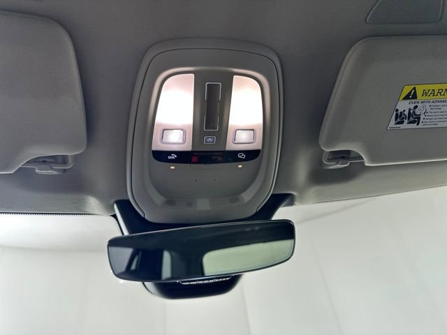 Used 2023 Volvo XC90 B6 Plus image 24