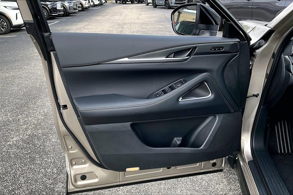 New 2026 INFINITI QX60 Luxe w/ Cargo Package FWD image 44