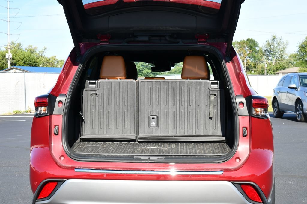 Used 2021 Toyota Highlander Platinum AWD/4WD image 34