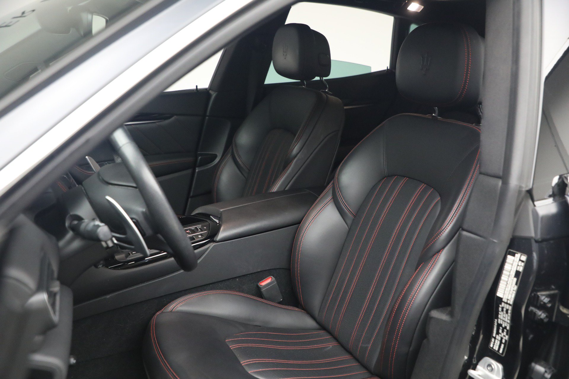 Certified 2023 Maserati Levante GT AWD/4WD image 16