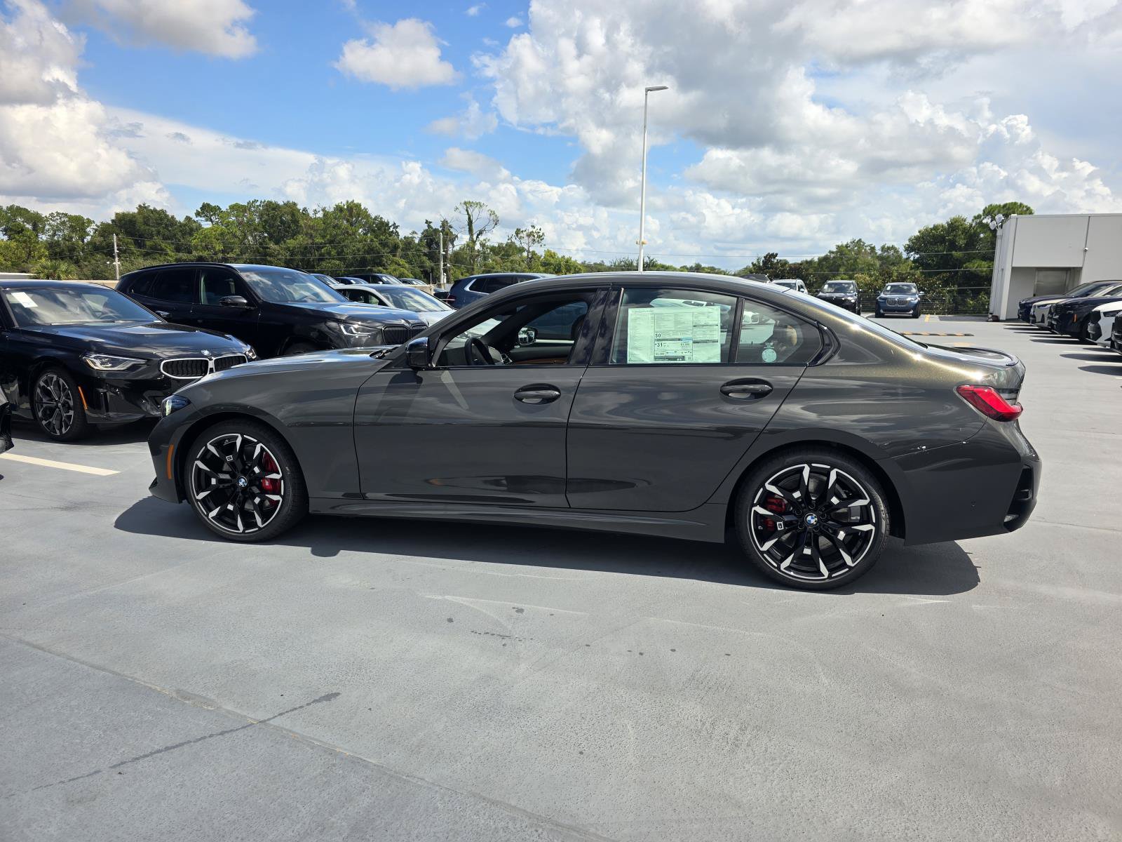 New 2026 BMW 330i Sedan w/ M Sport Package RWD image 4