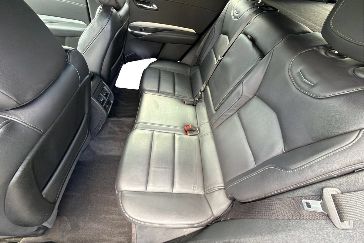Used 2020 Cadillac XT4 Premium Luxury FWD image 10