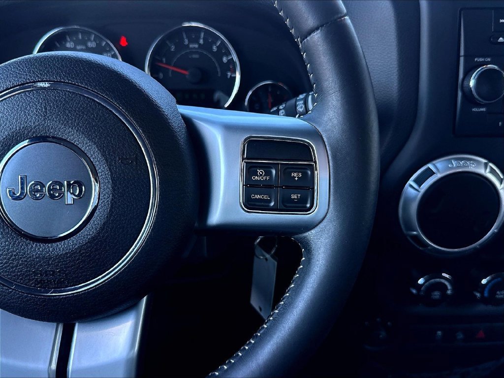 Used 2013 Jeep Wrangler Sport AWD/4WD image 17