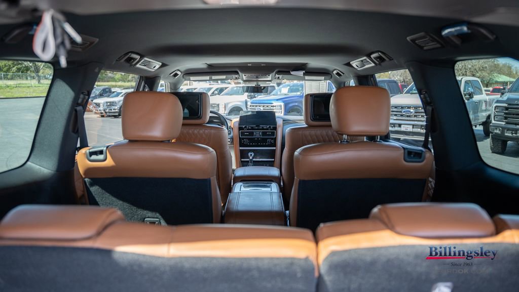 Used 2023 INFINITI QX80 Sensory w/ All-Season Package image 8