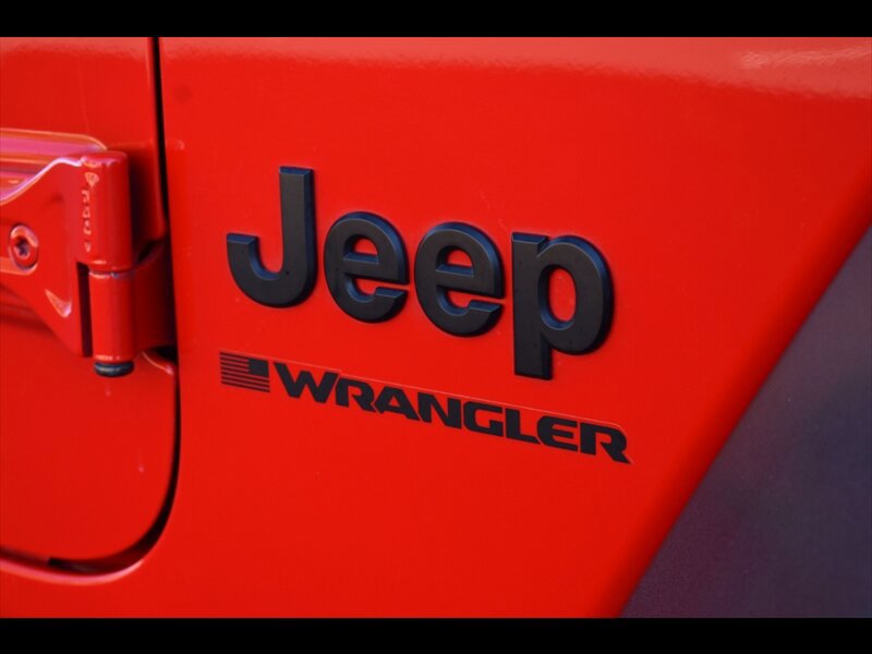 Used 2024 Jeep Wrangler Willys image 18