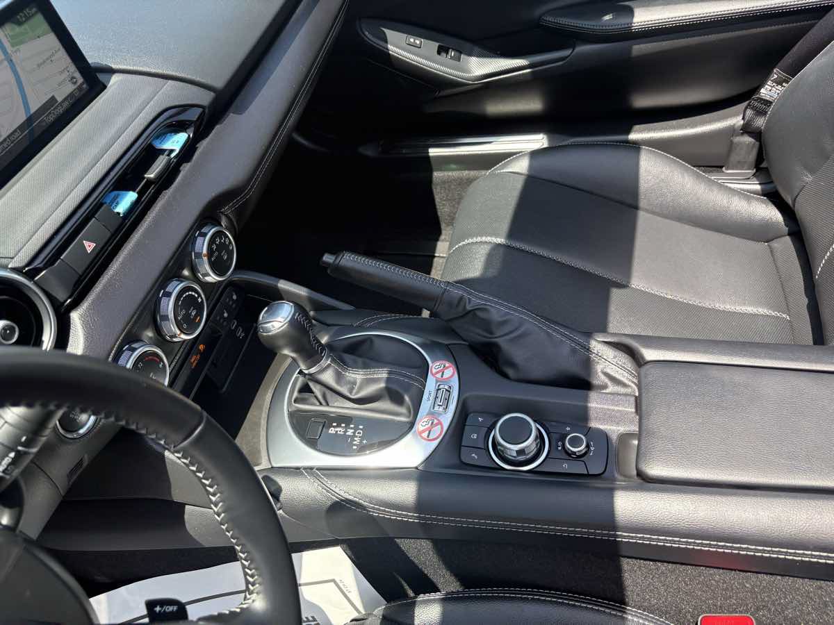 Used 2026 MAZDA MX-5 Miata RF Grand Touring RWD image 15