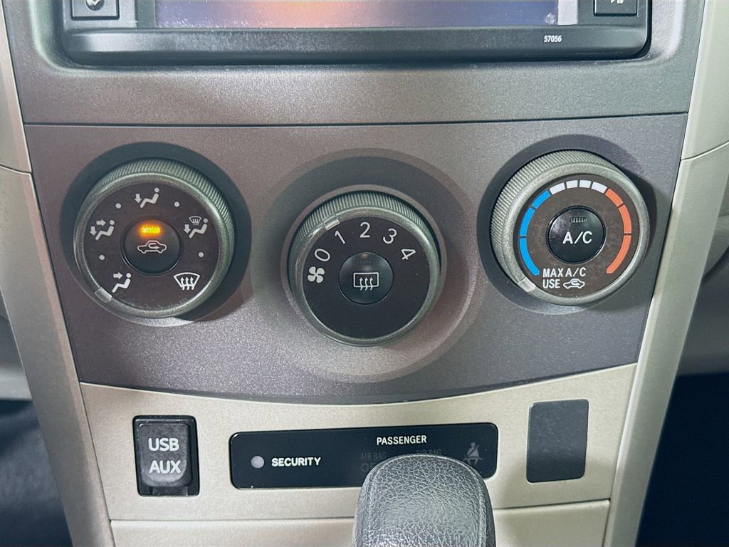 Used 2013 Toyota Corolla LE image 15