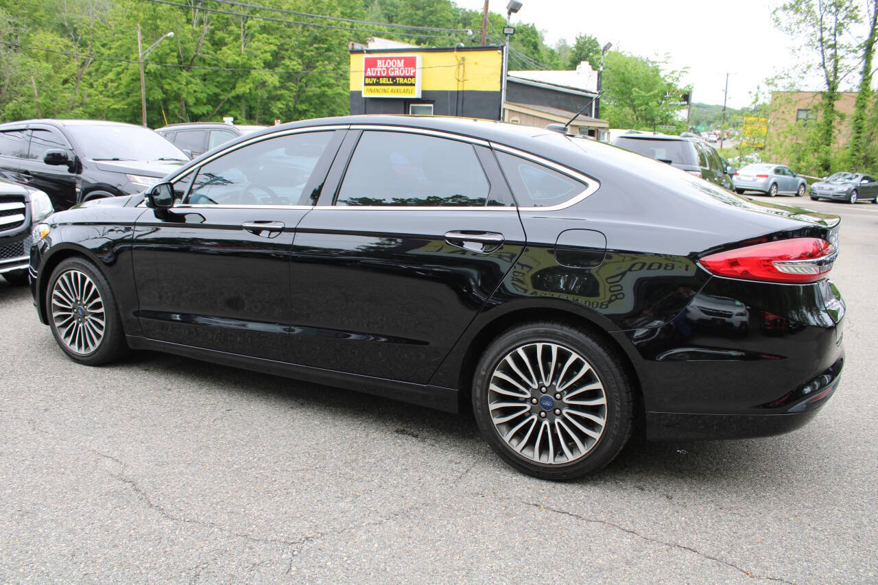 Used 2017 Ford Fusion SE w/ Fusion SE Technology Package FWD image 11
