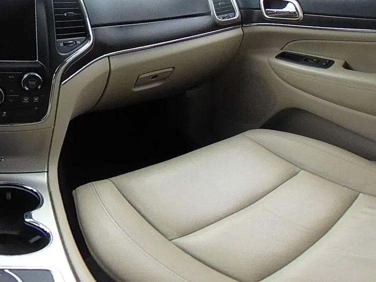 Used 2014 Jeep Grand Cherokee Limited AWD/4WD image 13