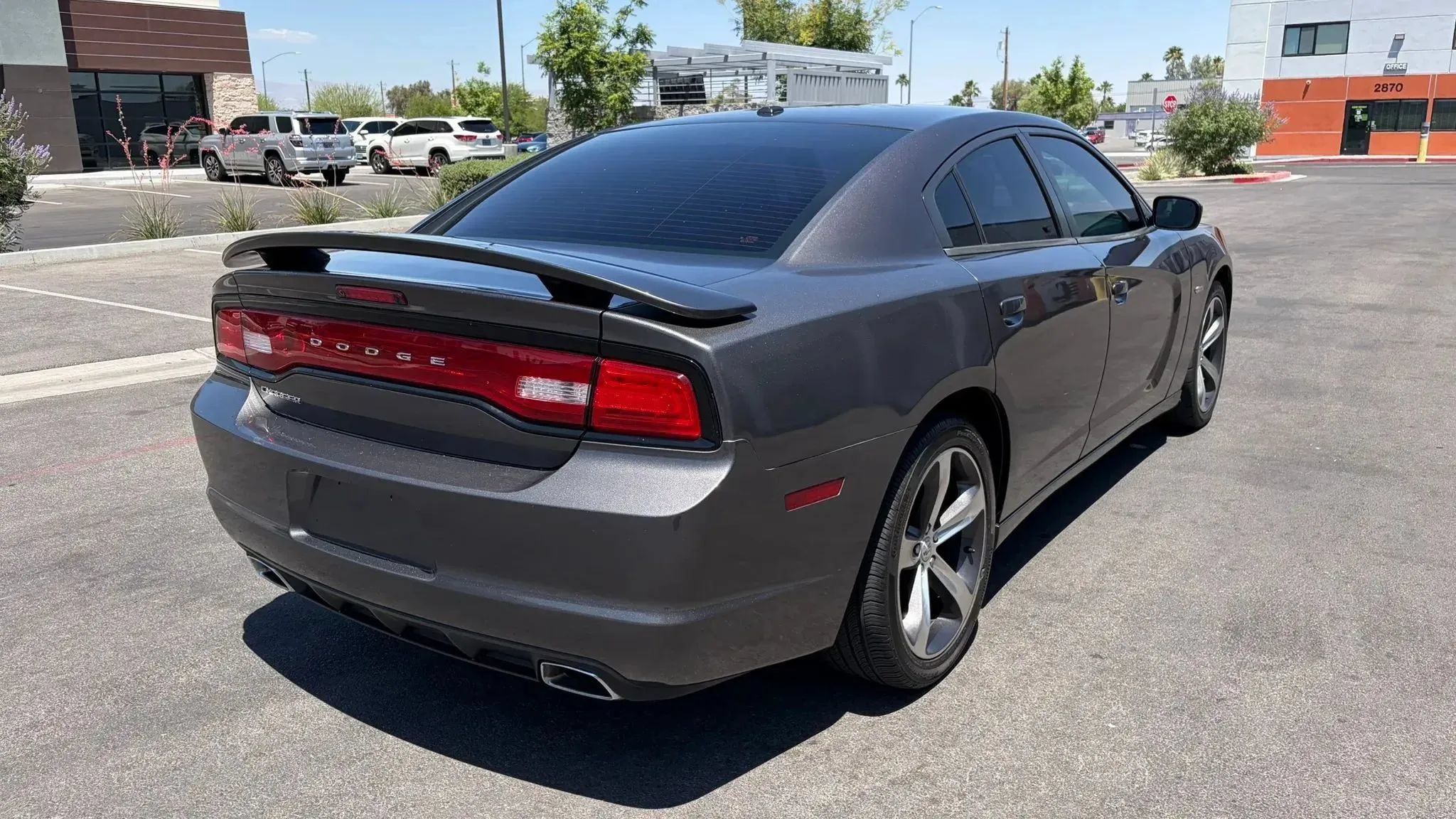 Used 2014 Dodge Charger SXT RWD image 5