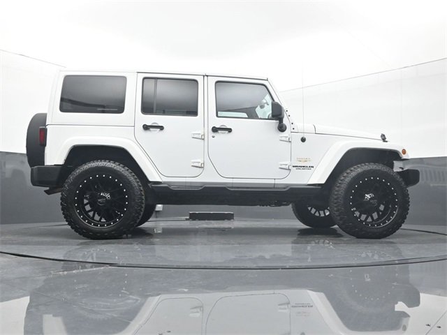 Used 2014 Jeep Wrangler Unlimited Sahara w/ Connectivity Group image 12