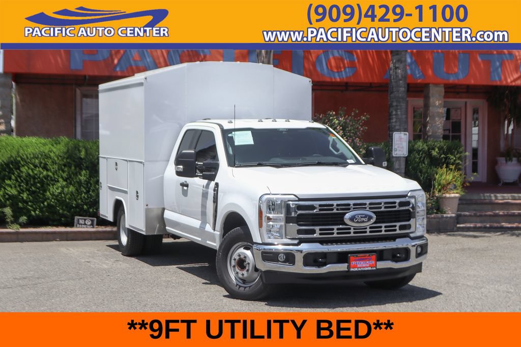 Used 2025 Ford F350 XL w/ XL Chrome Package RWD image 1