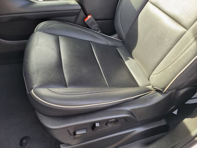 Used 2024 Chevrolet Tahoe Premier AWD/4WD image 12