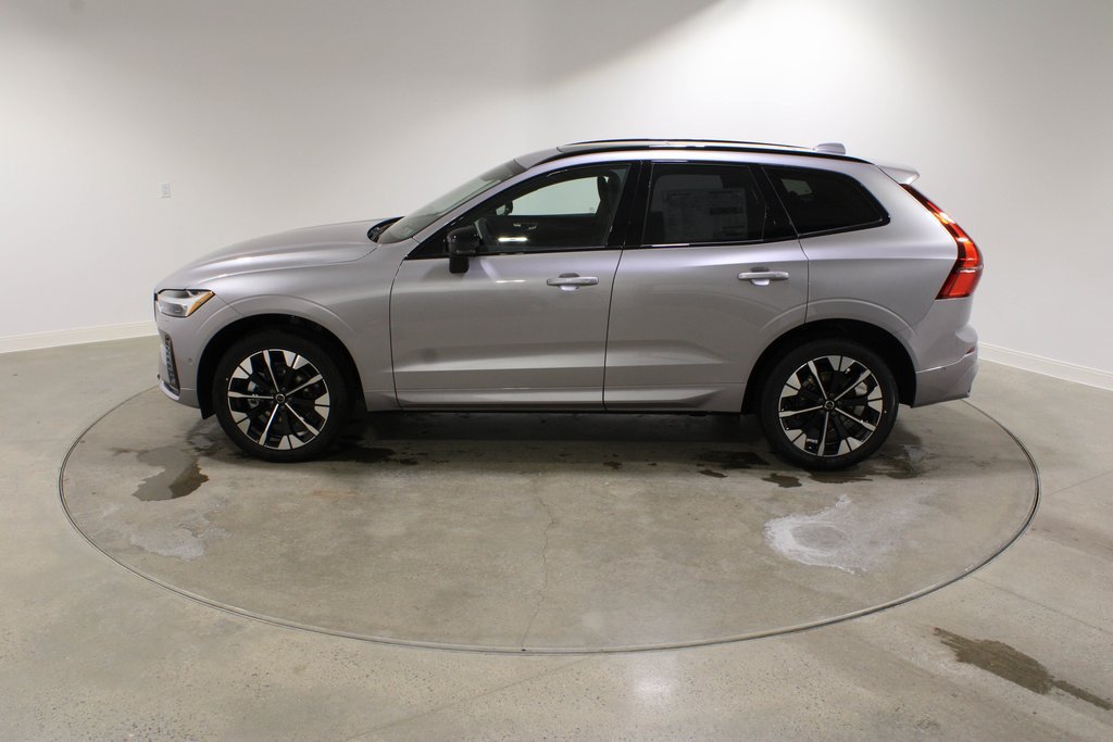 Used 2026 Volvo XC60 B5 Plus w/ Protection Package Premier AWD/4WD image 3